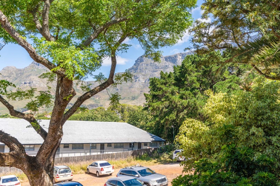 1 Bedroom Property for Sale in Gardens Western Cape